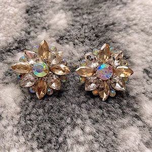 UNBRANDED STARBURST STUD EARRINGS